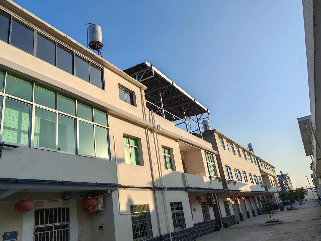 光伏屋頂 免費安裝，隔熱防水的智慧能源之選